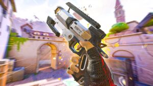 I played VALORANT with an APEX Legends PRO