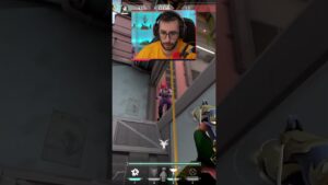 ANTES ME FLAMEABA, AHORA ME LA M4M4  #valorant #valorantclips #valorantfails #blackvalorant