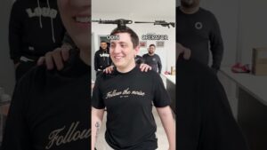 Você prefere VANDAL ou PHANTOM?! #valorant #loudvalorant