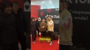 Bildiğin her soru için ödül veriyorum 😎 #valorant #shorts