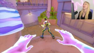 Clove with Neon Movement